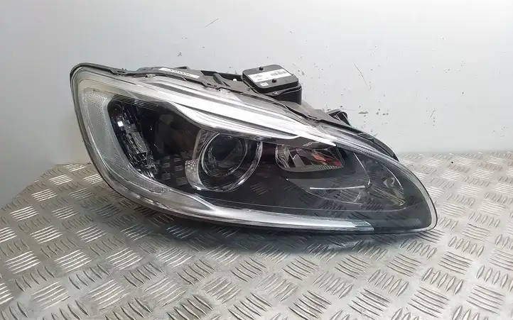 Volvo V60 (2013 - 2018) 311420254 Передняя фара — фото 1