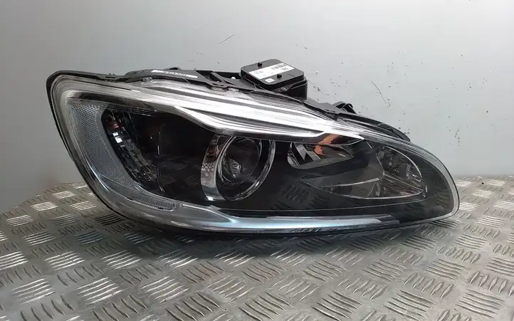 Volvo V60 (2013 - 2018) 31420262 Передняя фара — фото 1