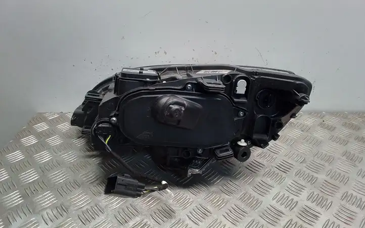 Volvo V60 (2013 - 2018) 31420262 Передняя фара — фото 3
