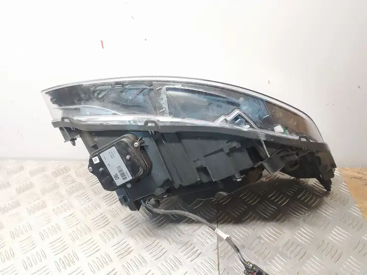 Volvo XC60 (2013 - 2017) 3142057 Передняя фара — фото 5