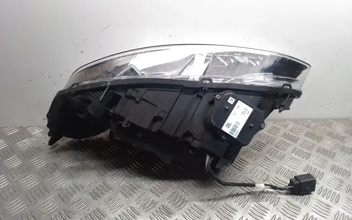 Volvo XC60 (2013 - 2017) 31420258 Передняя фара — фото 5
