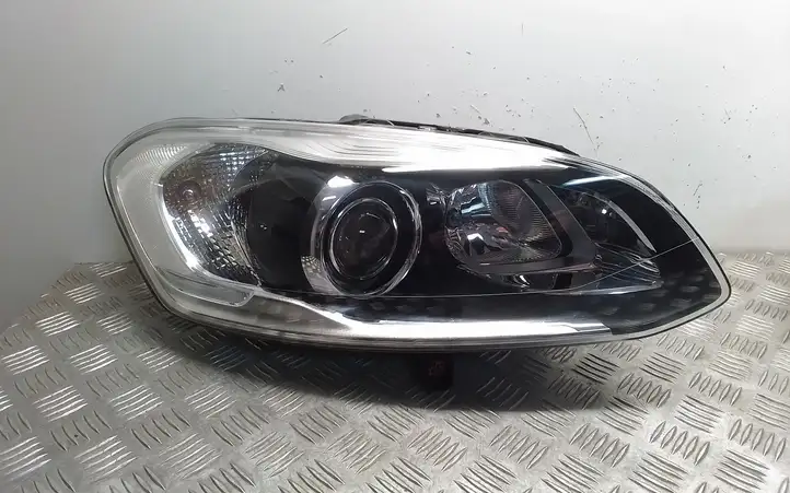 Volvo XC60 (2013 - 2017) 31420258 Передняя фара — фото 1