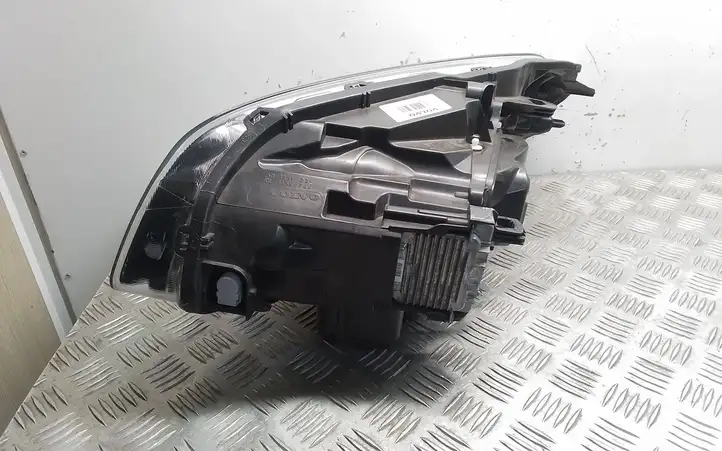 Volvo XC60 (2013 - 2017) 31420258 Передняя фара — фото 4