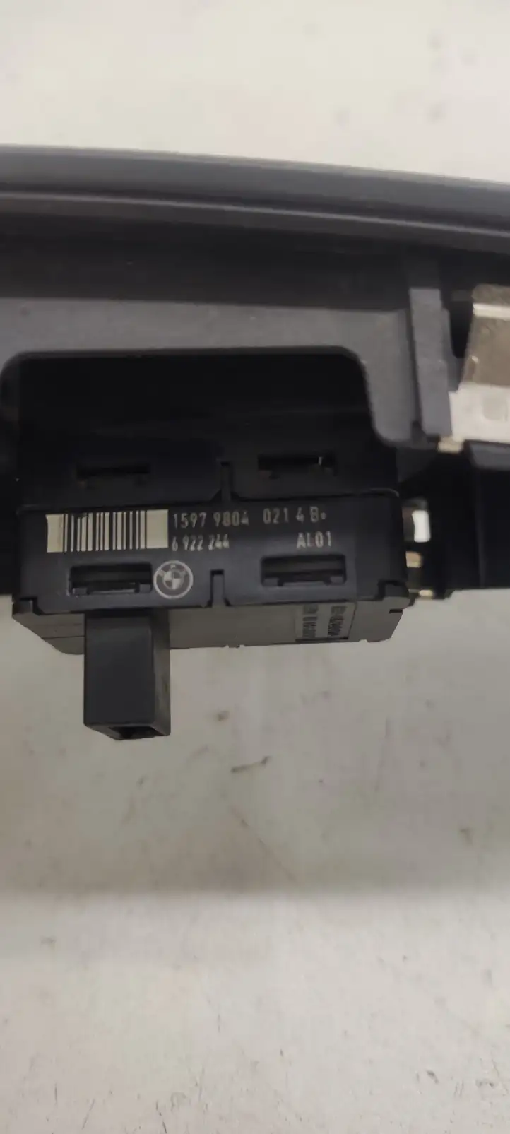 BMW 5 E60 E61 (2004 - 2010) 6940313 Кнопка стеклоподъемников — фото 2