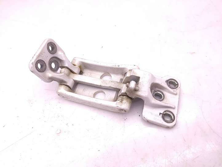 MAN TGE 1 Gen (2003 - 2020)  7C0827152A Нижняя петля задней двери