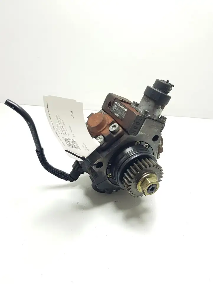 Nissan X-Trail T31 (2007 - 2014) 0445010170 Топливный насос — фото 1