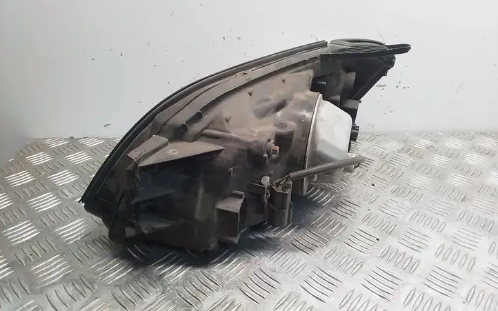 Subaru Legacy (1999 - 2003) 10020655 Передняя фара — фото 4