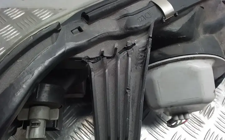 Subaru Legacy (1999 - 2003) 10020655 Передняя фара — фото 4
