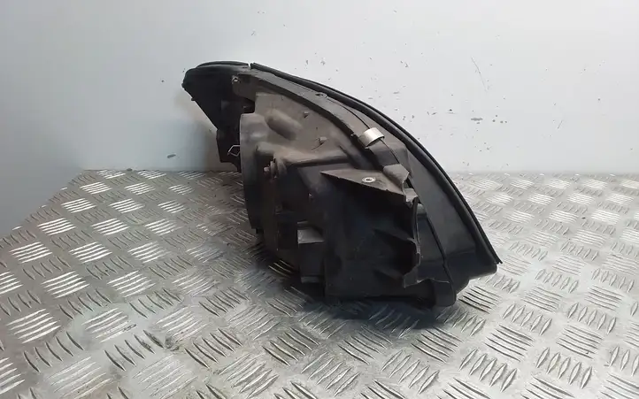 Subaru Legacy (1999 - 2003) 10020656 Передняя фара — фото 6