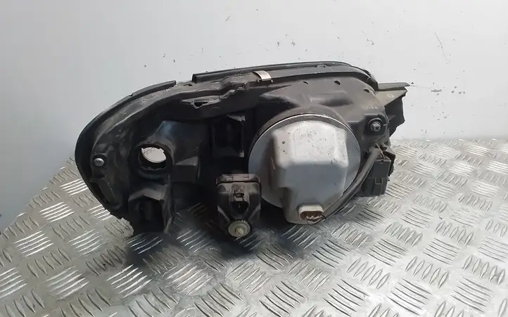 Subaru Legacy (1999 - 2003) 10020655 Передняя фара — фото 3