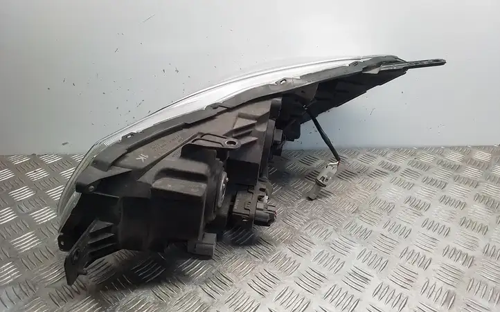 Subaru XV I (2011 - 2018) Передняя фара — фото 4