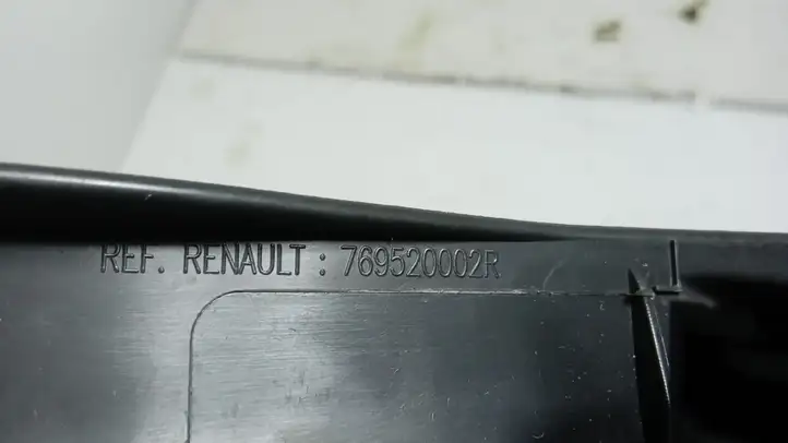 Renault Megane III (2009 - 2016) 769520002R Внутренняя отделка переднего порога — фото 3