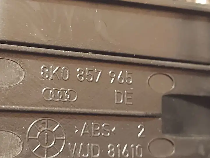 Audi A5 8T 8F (2007 - 2011) 8KO857951 Передняя пепельница — фото 9