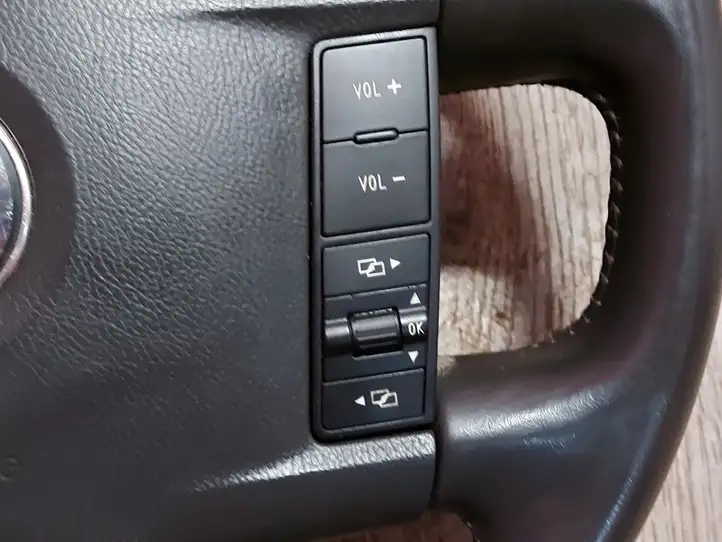 Volkswagen Touareg I (2002 - 2010) Руль — фото 3