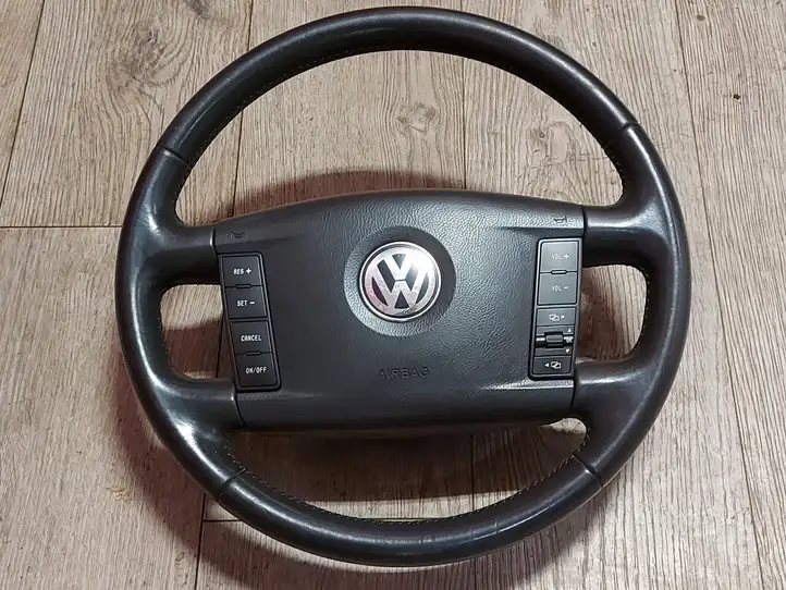 Volkswagen Touareg I (2002 - 2010) Руль — фото 9