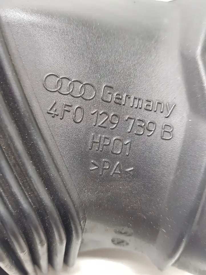 Audi A6 S6 C6 4F (2008 - 2011) 4F0129739B Детали воздухозаборника — фото 4