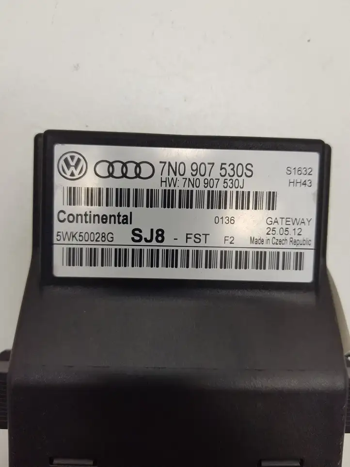 Volkswagen Touran II (2010 - 2016) 7N0907530S Модуль Gateway — фото 3
