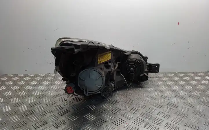 Subaru Legacy (2009 - 2013) Передняя фара — фото 3