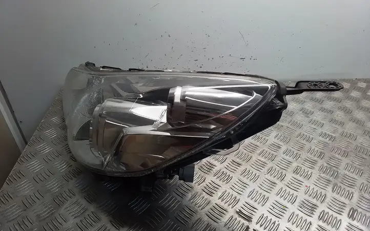 Subaru Legacy (2009 - 2013) 10020064 Передняя фара — фото 3