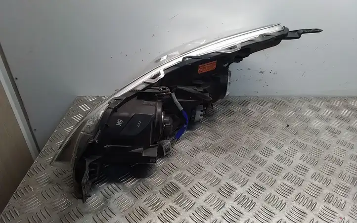 Subaru Legacy (2009 - 2013) 10020064 Передняя фара — фото 4