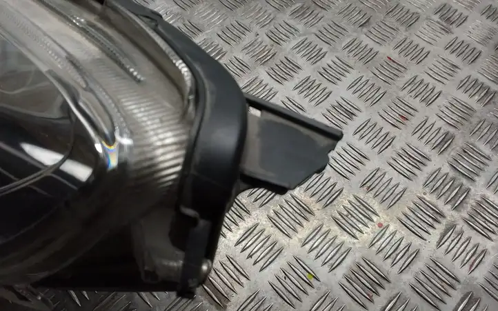 Subaru Legacy (2009 - 2013) 10020064 Передняя фара — фото 3