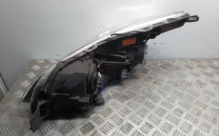 Subaru Legacy (2009 - 2013) 10020064 Передняя фара — фото 4