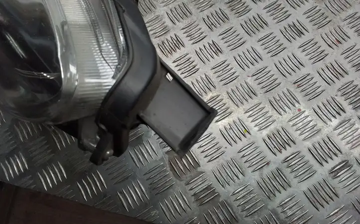 Subaru Legacy (2009 - 2013) 10020064 Передняя фара — фото 3