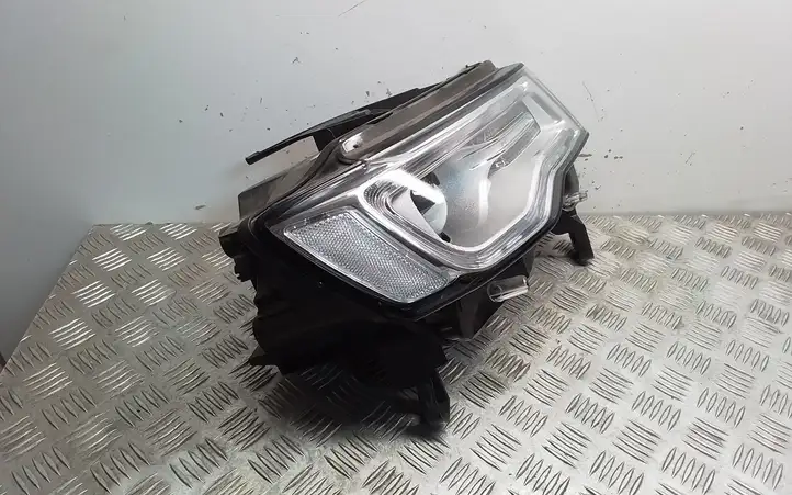 Jeep Grand Cherokee (2010 - 2021) Передняя фара — фото 2