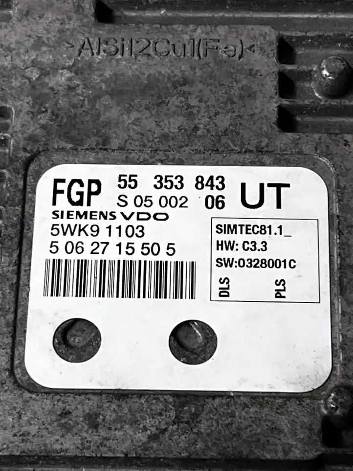 Opel Zafira B (2006 - 2008) 55353843 Блок управления двигателем (ЭБУ) — фото 2