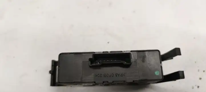 BMW 3 E46 (1998 - 2005) 61318381514 Кнопка стеклоподъемников — фото 3
