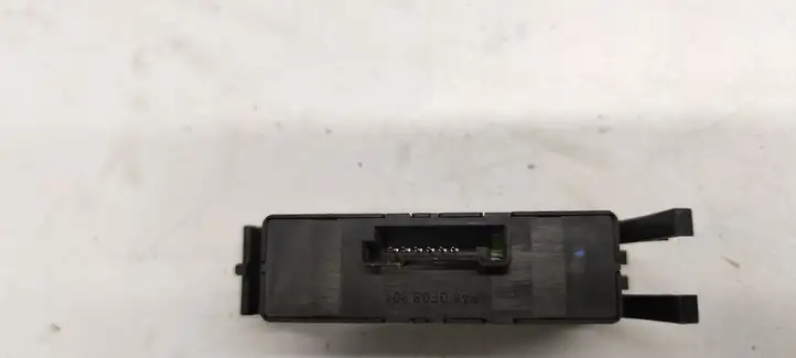 BMW 3 E46 (1998 - 2005) 61318381514 Кнопка стеклоподъемников — фото 4