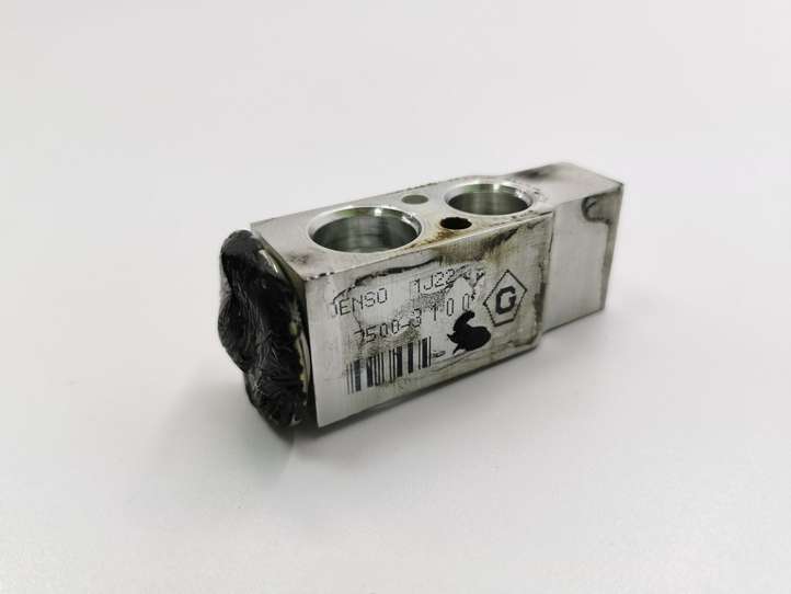 Lexus GS 300 350 430 450h (2004 - 2007)  4475003100 Клапан расширительный
