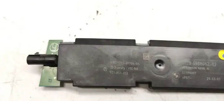 BMW 5 E60 E61 (2004 - 2010) 6520698806202 Усилитель антенны — фото 4