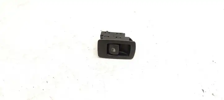 BMW 5 E60 E61 (2004 - 2010) 9113773 Кнопка стеклоподъемников — фото 1