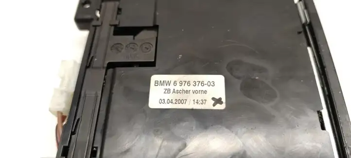 BMW 5 E60 E61 (2004 - 2010) 697637603 Передняя пепельница — фото 5