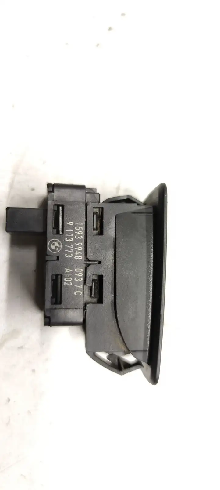 BMW 5 E60 E61 (2004 - 2010) 9113773 Кнопка стеклоподъемников — фото 4
