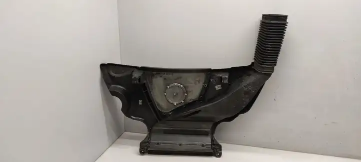 BMW 3 E46 (1998 - 2005) 13717787132 Крышка двигателя декоративная — фото 3