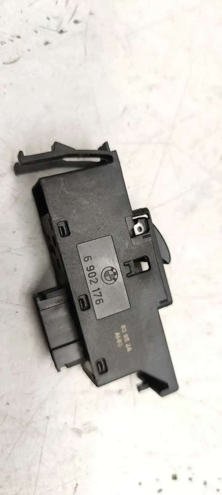 BMW 3 E46 (1998 - 2005) 6902176 Кнопка стеклоподъемников — фото 3