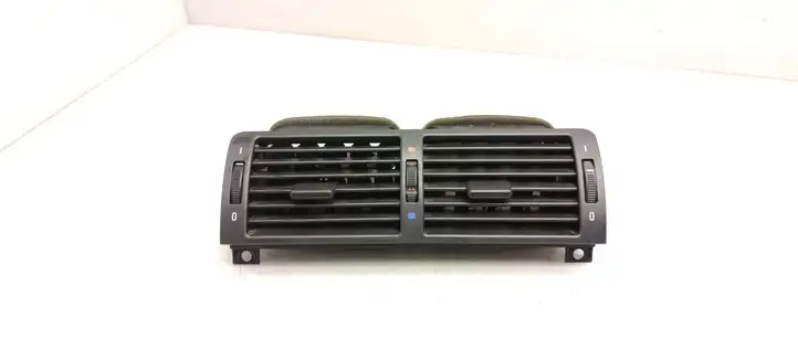 BMW 3 E46 (1998 - 2005) 8363199 Центральный воздушный дефлектор — фото 1