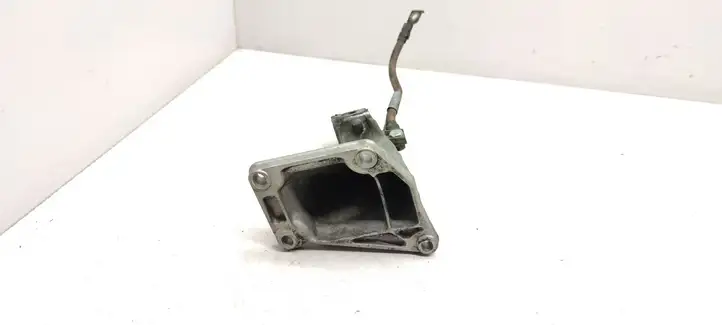 BMW 3 E46 (1998 - 2005) 22116754185 Кронштейн двигателя — фото 2