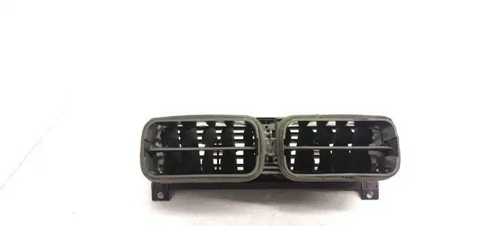 BMW 3 E46 (1998 - 2005) 8363199 Центральный воздушный дефлектор — фото 2
