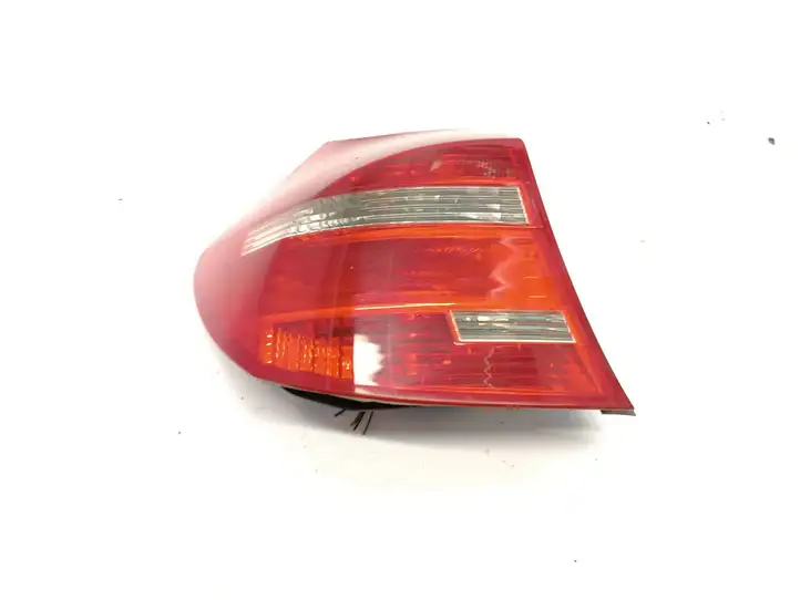 BMW 1 E81 E87 (2004 - 2011) 718495505 Задний фонарь в кузове — фото 1