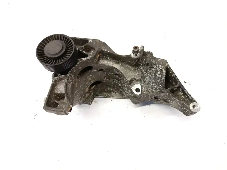 BMW 1 E81 E87 (2004 - 2011) 1116780263902 Кронштейн генератора — фото 3