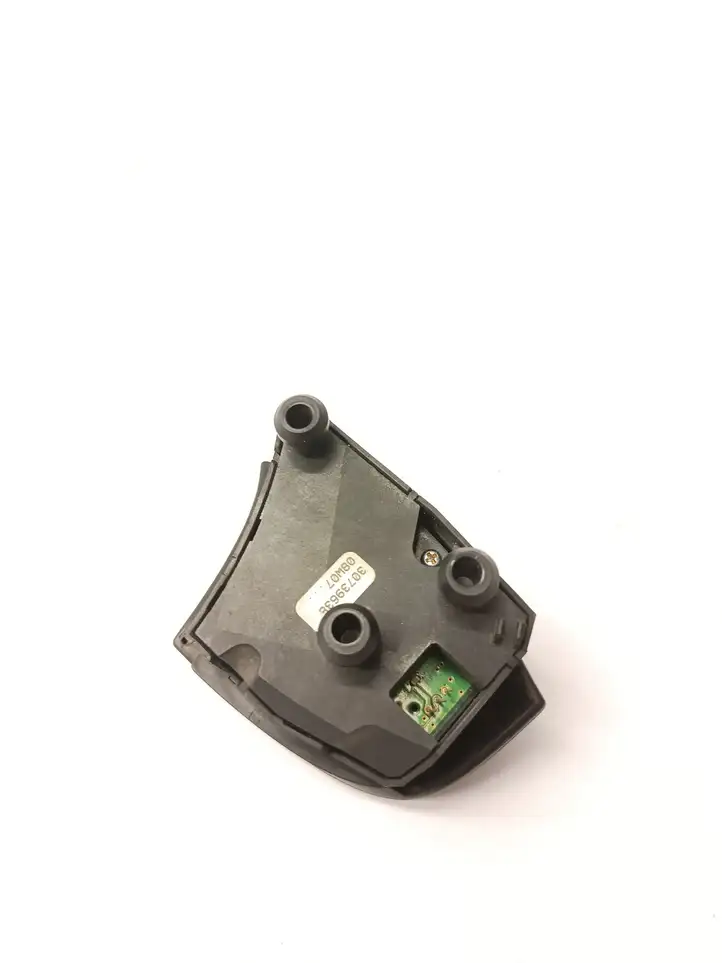 Volvo V50 (2008 - 2012) 30739638 Кнопки на рулевом колесе — фото 2