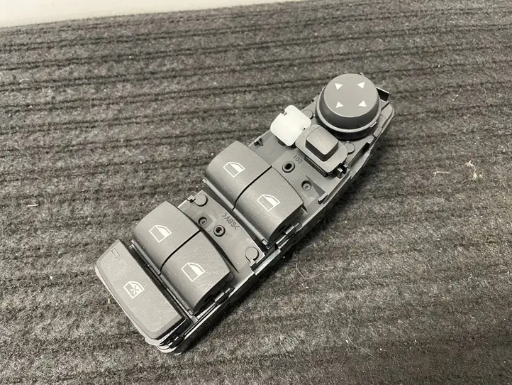 BMW 2 F46 (2015 - ) 9297347 Кнопка стеклоподъемников — фото 3