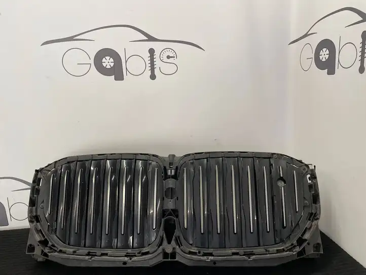 BMW X5 G05 (2018 - ) 226775 Передняя решетка — фото 1