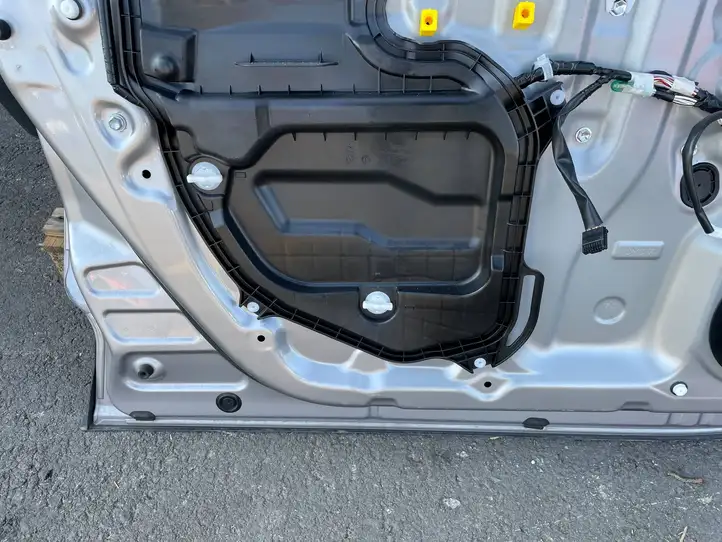 Toyota C-HR I (2016 - 2022) Дверь — фото 2