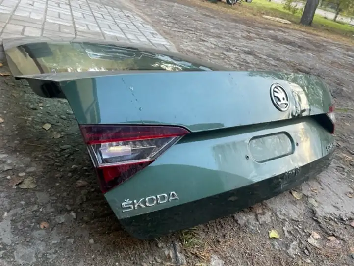 Skoda Superb B8 (3V) (2015 - 2023) Крышка багажника — фото 1