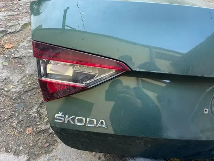 Skoda Superb B8 (3V) (2015 - 2023) Крышка багажника — фото 3