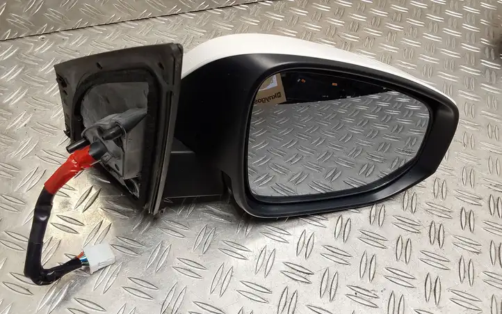 Toyota RAV 4 (XA40) (2012 - 2018) Боковое зеркало с электроприводом — фото 1